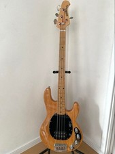 Music Man Stingray // guitare