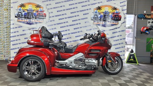 2010 honda gl1800 - honda,