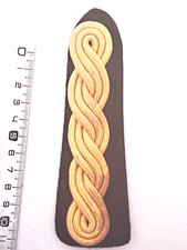 016415 une épaulette d