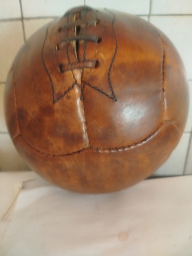 Ballon foot vintage cuir - de,