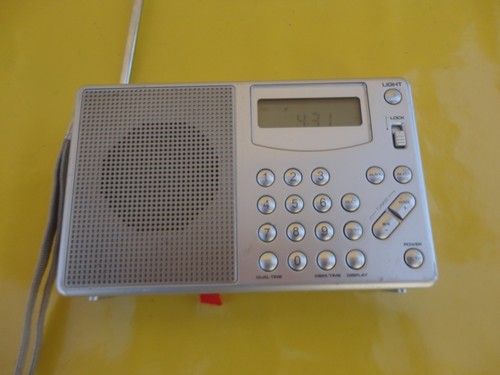 Petit poste radio - petit,