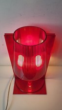 A restaurer LAMPE KARTELL ROUGE de table chevet 