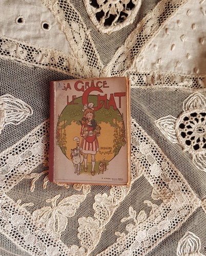 Petit livre grace chat - "sa, le