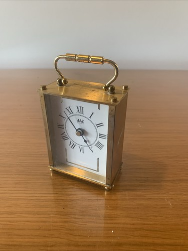 Horloge table jaz quartz - horloge,