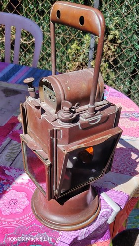Ancienne lanterne des chemins - ancienne,