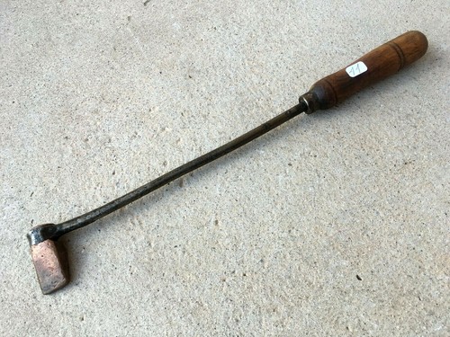 Old tool outil - tool,
