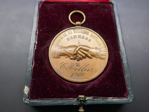 Médaille symbole franc - médaille,symbole,