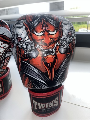 Gants boxe twins oz - gants,