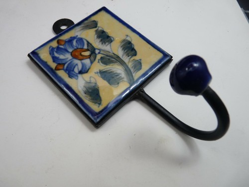 Ancien porte manteaux