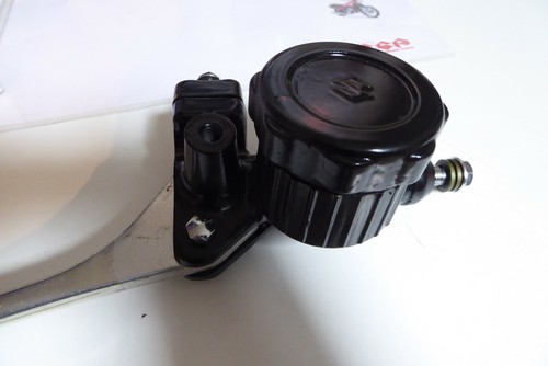 Suzuki gt750 master cylinder - k,