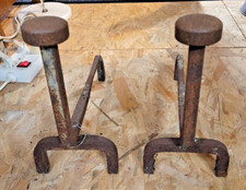 Paire de chenets en fer haut