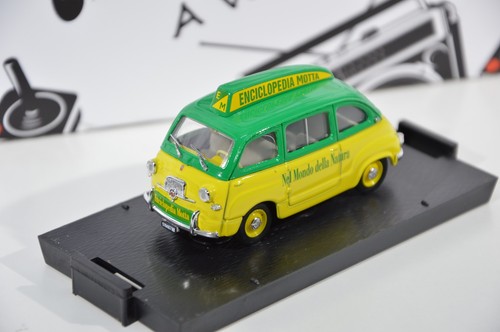 Brumm fiat 600 multipla - 1/43,