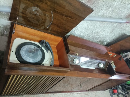 Meuble radio telefunken tourne - radio,