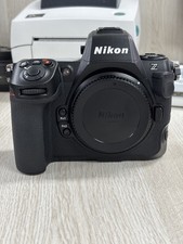 Nikon Z8 boitier de vitrine état comme neuf 200 clics tva 20% garantie 12 mois
