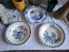 3 anciennes assiettes creuses