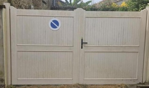 Portail pvc