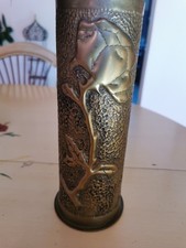 Artisanat de tranchée : Douille d'obus de 75 sculptée, décorée.