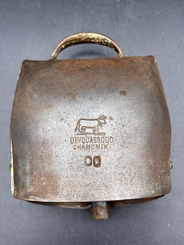 Ancien cloche devouassoud - ancien,