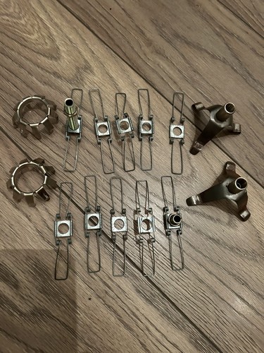 Lot griffes agrafes - de,