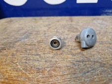 NOS R8 prise accessoire