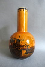 Vase boule à col long en