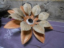 Lustre forme FLEUR en relief