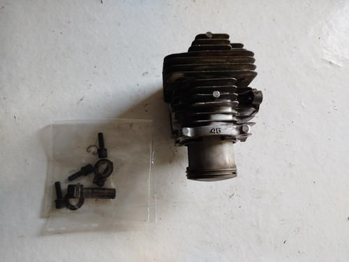 Cylindre piston pour - piston,