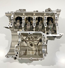 Triumph TT 600 2000 - 2003 Upper Engine Housing Crank Case Block Pistons + Rods