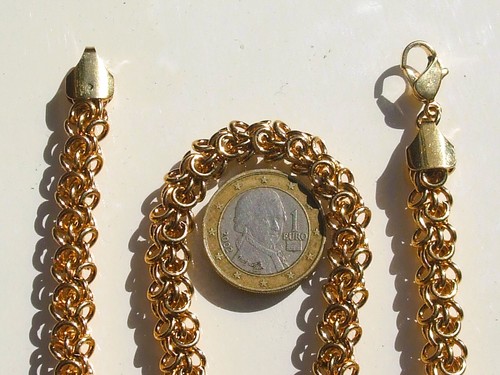 Beau gros collier en - gros,