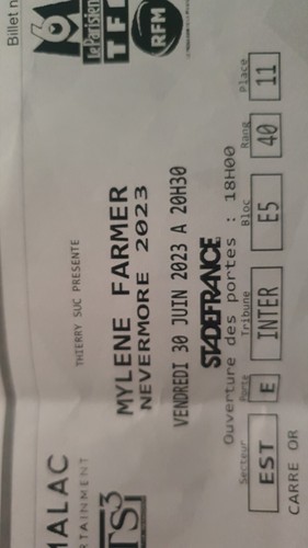 Mylene farmer places assises - 2,