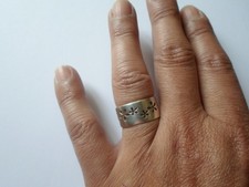 bague en argent massif, tour