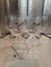144 - 6 x Magnifiques grands verres de dégustation Moët et Chandon en cristal.