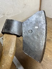 hache droitier outil ancien