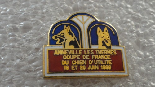 Pin dog utilite german - pin,