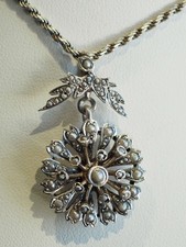 COLLIER PENDENTIF ANCIEN