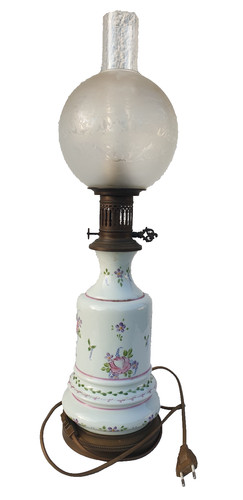 Grande lampe pétrole - à,