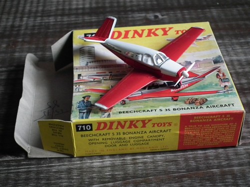Dinky toys 710 beechcraft - .710, .beechcraft