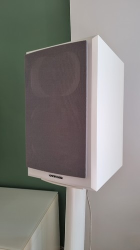 Dynaudio emit blanche la - dynaudio,