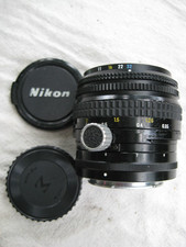 Nikon Nikkor PC 35 mm f2,8  micro, objectif argentique , baïonnette Nikon F