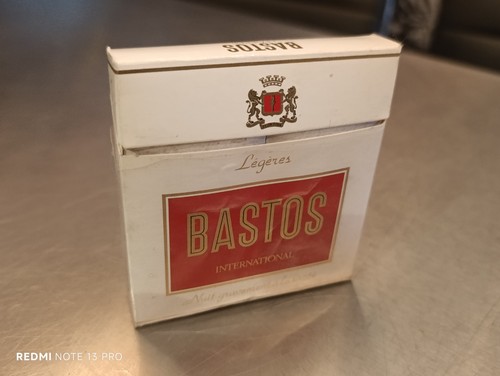 Paquet cigarettes vide - paquet,