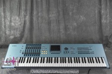 Yamaha MOTIF XS7 Music Workstation Synthesizer in Excellent Condition.