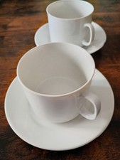 2  grandes Tasses et 2