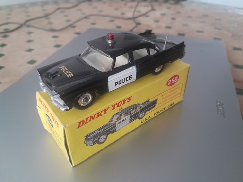 Dinky toys dodge royal - dinky,
