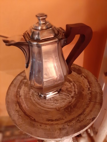 Belle cafetiere theiere - cafetiere, ou