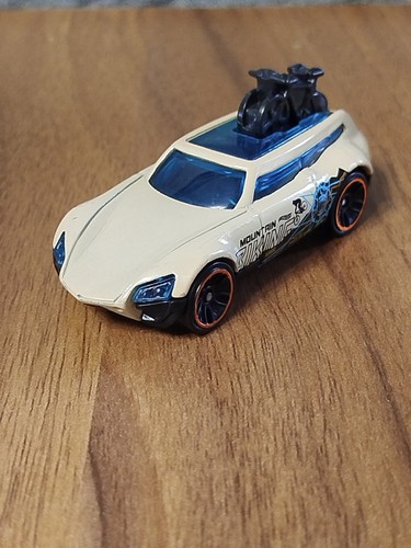 Voiture hotwheels tour - hotwheels, fast
