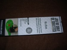 JEU DE GOLF MINIATURE POUR TOILETTES WC 84 X 70 - JAMAIS OUVERT.