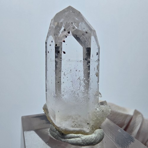 Pointe quartz lémurien - pointe,