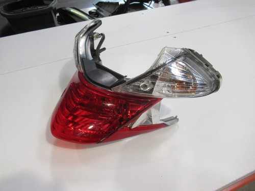Feu arrière honda vision - (honda,