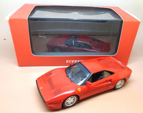 Ixo hot wheels ferrari - hot,