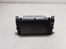 Radio Renault Clio IV (5R) Hatchback 5-drs 1.2 16V (D4F-D7) 2013 281155249R